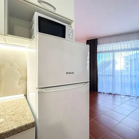Kamelia 676 * Durres