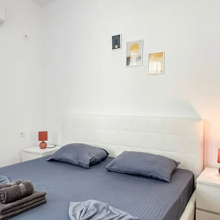 Kamelia 676 Apartment Durres