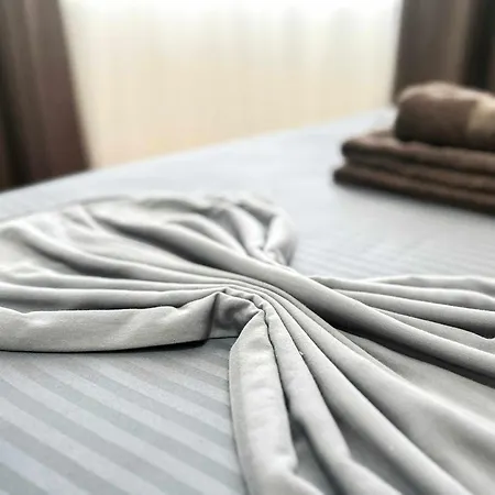 Kamelia 676 * Durres