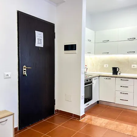 Kamelia 676 Apartment