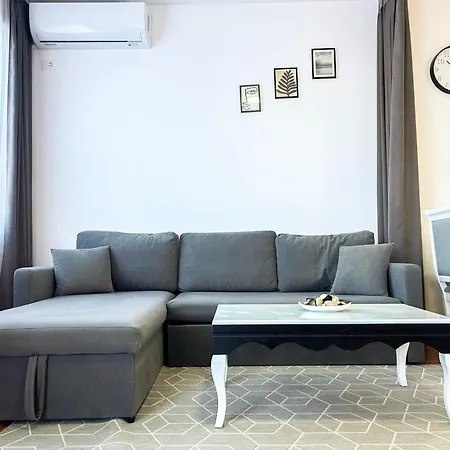 Kamelia 676 Apartment Durres