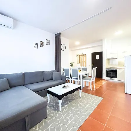 Apartment Kamelia 676 Durres